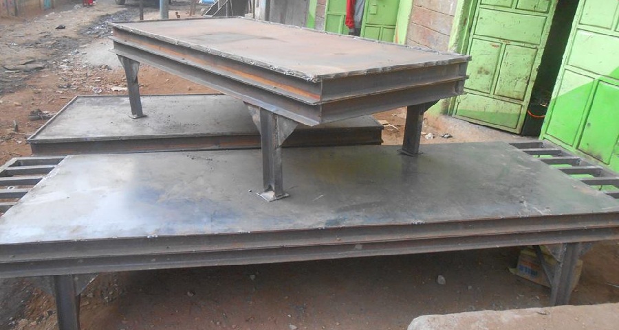 Vibration table